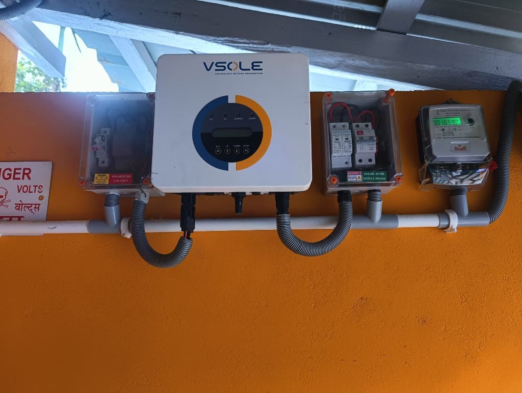 VSOLE solar inverter wall-mount setup with protection unit and digital meter